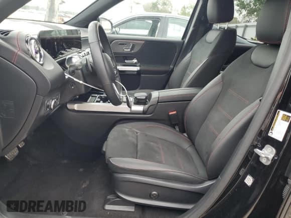 ✅ 2023 Mercedes-Benz EQB 300 • VIN: W1N9M0KB3PN054828 • Lot: 55458454. Wystawiony na Copart z przebiegiem 4 429 mil. Bezpłatny archiwum sprzedaży aukcyjnych z USA i szczegółowy raport historii pojazdu na DreamBid. Zdjęcie 7.