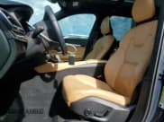 ✅ 2018 Volvo XC90 Momentum • VIN: YV4102KK0J1194973 • Lot: 85458974. Wystawiony na Copart z przebiegiem 53 242 mil. Bezpłatny archiwum sprzedaży aukcyjnych z USA i szczegółowy raport historii pojazdu na DreamBid. Zdjęcie 7.