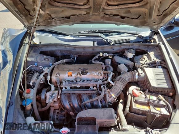 ✅ 2011 Honda Accord LX • VIN: 1HGCP2F38BA065814 • Lot: 82623975. Listed on Copart with 184,675 mi. Free auction sales archive from the USA and detailed vehicle history report at DreamBid. Image 11.