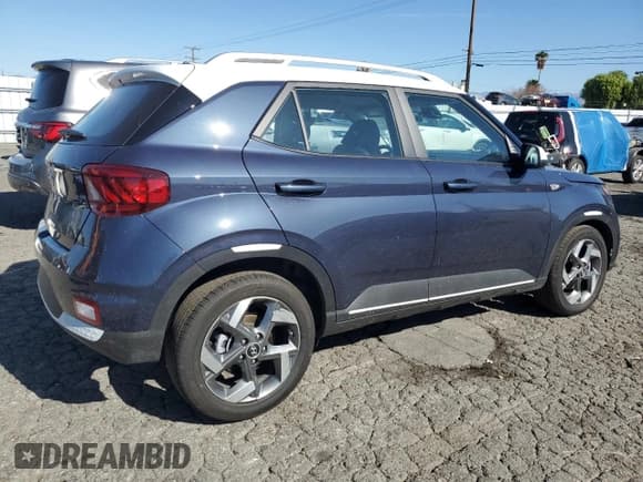 ✅ 2025 Hyundai Venue SEL • VIN: KMHRC8A34SU356271 • Lot: 46292725. Listed on Copart with 2,918 mi. Free auction sales archive from the USA and detailed vehicle history report at DreamBid. Image 3.
