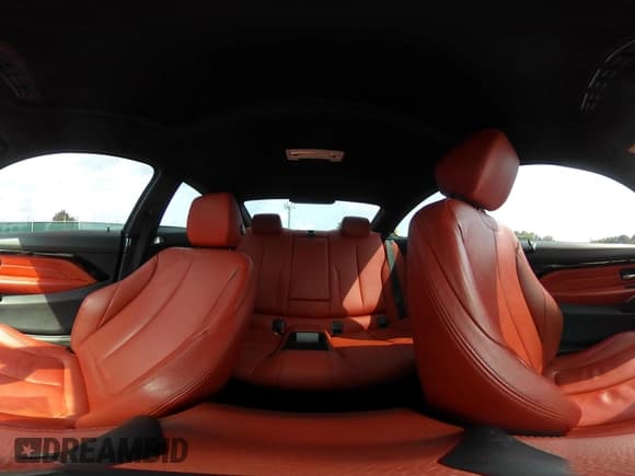 ✅ 2016 BMW 4 Series 435i xDrive • VIN: WBA3R5C58GK373564 • Lot: 42495578. Wystawiony na IAAI z przebiegiem 74 690 mil. Bezpłatny archiwum sprzedaży aukcyjnych z USA i szczegółowy raport historii pojazdu na DreamBid. Zdjęcie 19.