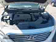 2015 Hyundai Sonata SE with VIN 5NPE24AFXFH021301, listed as a IAAI auction lot 43353622 with 146,014 mi miles and . Bid and sale history available at DreamBid. Image 10.