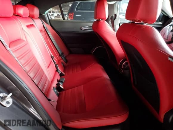 ✅ 2022 Alfa Romeo Giulia Veloce • VIN: ZARFAMBN2N7665056 • Lot: 80801165. Listed on Copart with Not provided. Free auction sales archive from the USA and detailed vehicle history report at DreamBid. Image 10.