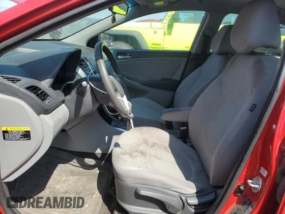 ✅ 2017 Hyundai Accent SE • VIN: KMHCT4AEXHU174731 • Лот: 70762534. Опубликован ранее на Copart с пробегом 170 772 миль. Бесплатный доступ к архиву аукционных продаж из США и подробный отчёт об истории автомобиля на DreamBid. Изображение 7.