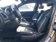 ✅ 2013 Dodge Avenger R/T • VIN: 1C3CDZBG7DN590758 • Lot: 81854594. Wystawiony na Copart z przebiegiem 210 303 mil. Bezpłatny archiwum sprzedaży aukcyjnych z USA i szczegółowy raport historii pojazdu na DreamBid. Zdjęcie 7.