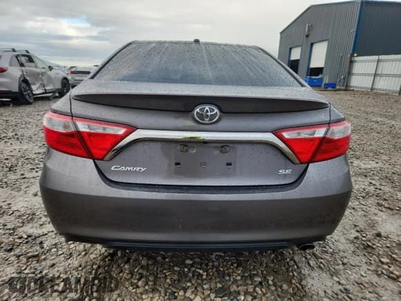 ✅ 2015 Toyota Camry XSE • VIN: 4T1BF1FK9FU063116 • Lot: 90041705. Wystawiony na Copart z przebiegiem 95 288 mil. Bezpłatny archiwum sprzedaży aukcyjnych z USA i szczegółowy raport historii pojazdu na DreamBid. Zdjęcie 6.