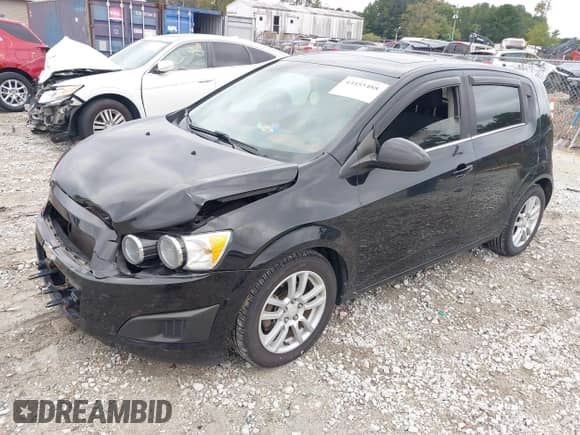 2016 Chevrolet Sonic LT с VIN 1G1JC6SB6G4124413, выставлен на аукционе IAAI как лот 43455488 с пробегом 81 350 миль миль и . История ставок и продаж доступна на DreamBid. Изображение 2.