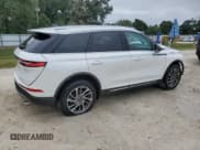 ✅ 2022 Lincoln Corsair Standard • VIN: 5LMCJ1C90NUL26321 • Lot: 90114035. Listed on Copart with 34,130 mi. Free auction sales archive from the USA and detailed vehicle history report at DreamBid. Image 3.