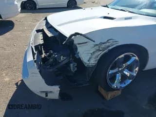 ✅ 2011 Dodge Challenger R/T • VIN: 2B3CJ5DT0BH565702 • Lot: 43528357. Wystawiony na IAAI z przebiegiem 120 653 mil. Bezpłatny archiwum sprzedaży aukcyjnych z USA i szczegółowy raport historii pojazdu na DreamBid. Zdjęcie 6.