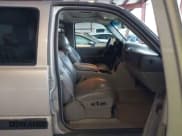 ✅ 2005 Chevrolet Suburban Z71 • VIN: 3GNFK16Z65G212590 • Lot: 43670546. Wystawiony na IAAI z przebiegiem 157 887 mil. Bezpłatny archiwum sprzedaży aukcyjnych z USA i szczegółowy raport historii pojazdu na DreamBid. Zdjęcie 5.