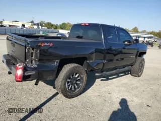 ✅ 2018 Chevrolet Silverado 1500 LT • VIN: 1GCVKREC2JZ215612 • Лот: 70295784. Опубликован ранее на Copart с пробегом 57 722 миль. Бесплатный доступ к архиву аукционных продаж из США и подробный отчёт об истории автомобиля на DreamBid. Изображение 3.