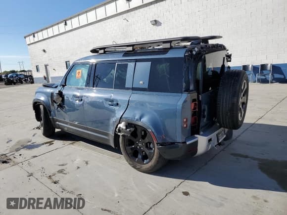 ✅ 2020 Land Rover Defender HSE • VIN: SALE9EEU0L2020514 • Lot: 86503405. Listed on Copart with Not provided. Free auction sales archive from the USA and detailed vehicle history report at DreamBid. Image 2.
