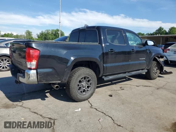 ✅ 2017 Toyota Tacoma SR5 • VIN: 3TMCZ5AN3HM048692 • Лот: 63055865. Опубликован ранее на Copart с пробегом Не указан. Бесплатный доступ к архиву аукционных продаж из США и подробный отчёт об истории автомобиля на DreamBid. Изображение 3.