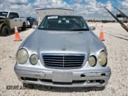 ✅ 2001 Mercedes-Benz E 320 • VIN: WDBJF70J21B298026 • Lot: 62411025. Wystawiony na Copart z przebiegiem 164 925 mil. Bezpłatny archiwum sprzedaży aukcyjnych z USA i szczegółowy raport historii pojazdu na DreamBid. Zdjęcie 5.