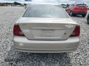 ✅ 2002 Honda Civic LX • VIN: 1HGEM22552L110172 • Lot: 80706675. Listed on Copart with 86,714 mi. Free auction sales archive from the USA and detailed vehicle history report at DreamBid. Image 6.