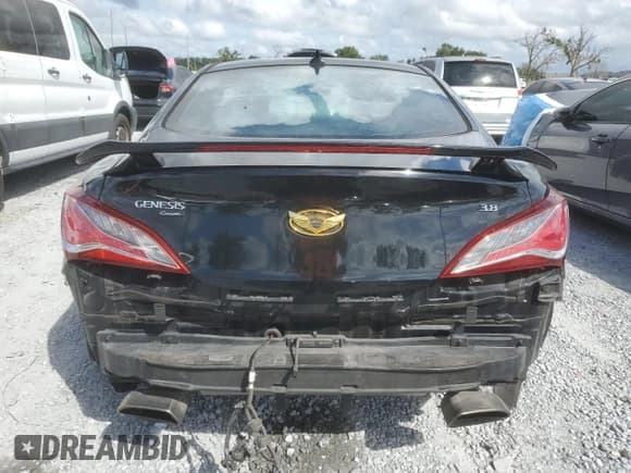 ✅ 2015 Hyundai Genesis Coupe Ultimate • VIN: KMHHU6KJ4FU128190 • Lot: 85854255. Listed on Copart with 101,608 mi. Free auction sales archive from the USA and detailed vehicle history report at DreamBid. Image 6.