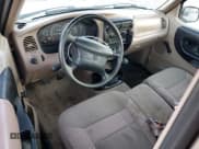 ✅ 1997 Mazda B-Series • VIN: 4F4CR12A7VTM10371 • Lot: 89155465. Wystawiony na Copart z przebiegiem 97 656 mil. Bezpłatny archiwum sprzedaży aukcyjnych z USA i szczegółowy raport historii pojazdu na DreamBid. Zdjęcie 8.