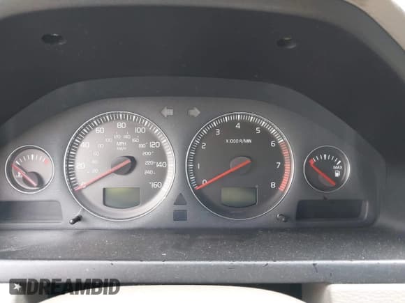 ✅ 2005 Volvo XC90 • VIN: YV1CZ592351151463 • Lot: 42495492. Wystawiony na IAAI z przebiegiem 138 000 mil. Bezpłatny archiwum sprzedaży aukcyjnych z USA i szczegółowy raport historii pojazdu na DreamBid. Zdjęcie 7.