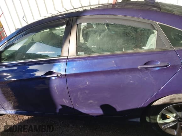 ✅ 2014 Hyundai Sonata GLS • VIN: 5NPEB4AC3EH914642 • Lot: 43434139. Listed on IAAI with 108,700 mi. Free auction sales archive from the USA and detailed vehicle history report at DreamBid. Image 14.