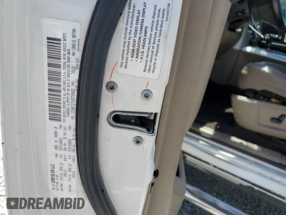 2009 Dodge 1500 Laramie с VIN 1D3HB13TX9S730662, выставлен на аукционе Copart как лот 65035075 с пробегом 164 178 миль миль и Чистый • Clean title. История ставок и продаж доступна на DreamBid. Изображение 12.