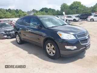 ✅ 2012 Chevrolet Traverse 2LT • VIN: 1GNKVJED6CJ330498 • Lot: 42582844. Wystawiony na IAAI z przebiegiem 131 057 mil. Bezpłatny archiwum sprzedaży aukcyjnych z USA i szczegółowy raport historii pojazdu na DreamBid. Zdjęcie 1.