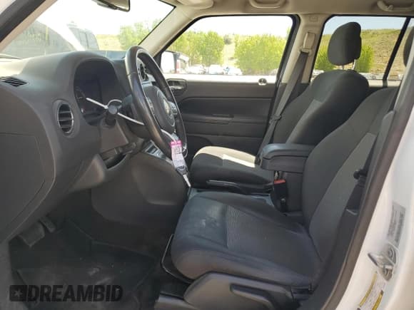 ✅ 2016 Jeep Patriot High Altitude • VIN: 1C4NJRFB8GD709309 • Lot: 57939705. Listed on Copart with 83,818 mi. Free auction sales archive from the USA and detailed vehicle history report at DreamBid. Image 7.