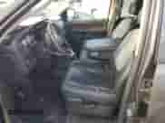 2002 Dodge 1500 ST z VIN 1D3HA18Z12J254314, wystawiony jako Copart lot #80708244 z przebiegiem 116 796 mil mil oraz Szkoda całkowita • Salvage title. Historia ofert i sprzedaży dostępna na DreamBid. Obrazek 7.