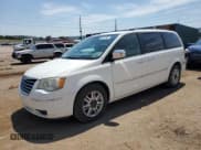 ✅ 2010 Chrysler Town & Country Limited • VIN: 2A4RR6DX6AR142622 • Лот: 68041585. Опубликован ранее на Copart с пробегом 165 554 миль. Бесплатный доступ к архиву аукционных продаж из США и подробный отчёт об истории автомобиля на DreamBid. Изображение 1.