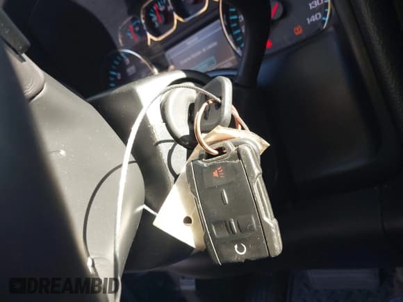 ✅ 2018 Chevrolet Silverado 1500 LT • VIN: 3GCPCREH2JG229558 • Лот: 43643813. Опубликован ранее на IAAI с пробегом 126 746 миль. Бесплатный доступ к архиву аукционных продаж из США и подробный отчёт об истории автомобиля на DreamBid. Изображение 11.