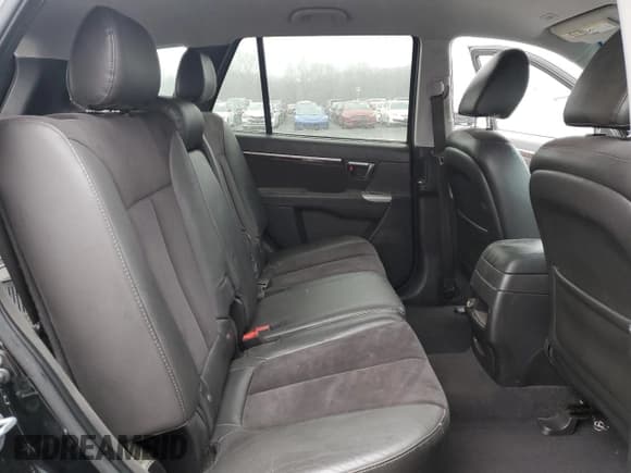 ✅ 2011 Hyundai Santa Fe Limited • VIN: 5XYZHDAG0BG019969 • Lot: 87366814. Listed on Copart with 222,911 mi. Free auction sales archive from the USA and detailed vehicle history report at DreamBid. Image 12.