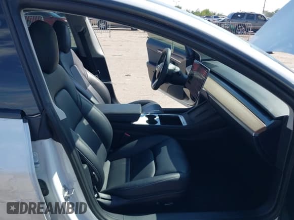 ✅ 2022 Tesla Model 3 Long Range • VIN: 5YJ3E1EB6NF364978 • Лот: 43321559. Опубликован ранее на IAAI с пробегом 48 409 миль. Бесплатный доступ к архиву аукционных продаж из США и подробный отчёт об истории автомобиля на DreamBid. Изображение 5.