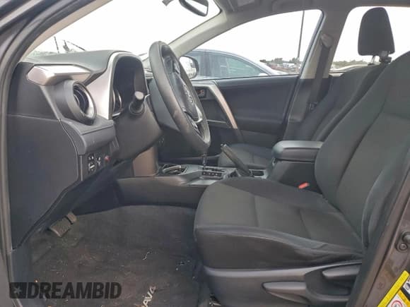 ✅ 2016 Toyota RAV4 LE • VIN: JTMZFREV7GJ092078 • Лот: 93508875. Опубликован ранее на Copart с пробегом 109 252 миль. Бесплатный доступ к архиву аукционных продаж из США и подробный отчёт об истории автомобиля на DreamBid. Изображение 7.