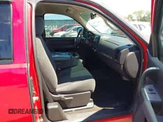 2008 Chevrolet Silverado 1500 1LT с VIN 2GCEK190181220708, выставлен на аукционе IAAI как лот 43068018 с пробегом 243 377 миль миль и . История ставок и продаж доступна на DreamBid. Изображение 5.