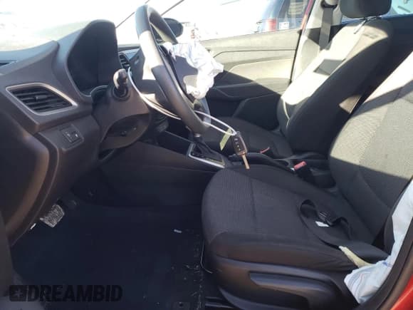 ✅ 2021 Hyundai Accent SE • VIN: 3KPC24A65ME128586 • Лот: 89136985. Опубликован ранее на Copart с пробегом 57 038 миль. Бесплатный доступ к архиву аукционных продаж из США и подробный отчёт об истории автомобиля на DreamBid. Изображение 7.