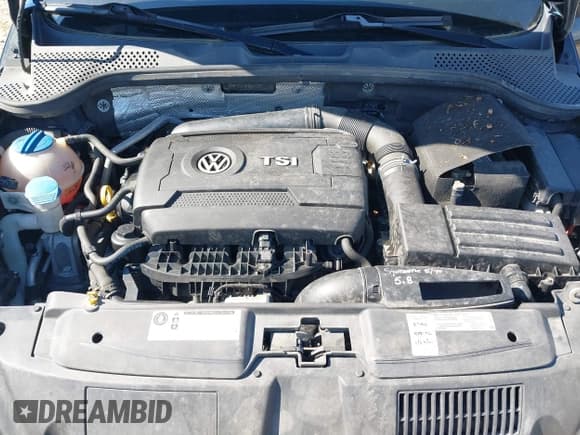 ✅ 2015 Volkswagen Beetle Fleet Edition • VIN: 3VWF17AT8FM647581 • Lot: 42320180. Listed on IAAI with 148,257 mi. Free auction sales archive from the USA and detailed vehicle history report at DreamBid. Image 10.