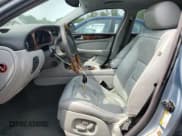 ✅ 2005 Jaguar XJ 8 LWB • VIN: SAJWA79C45SG39608 • Лот: 60025775. Опубликован ранее на Copart с пробегом 171 428 миль. Бесплатный доступ к архиву аукционных продаж из США и подробный отчёт об истории автомобиля на DreamBid. Изображение 7.