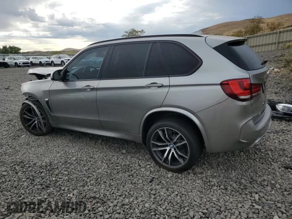 ✅ 2015 BMW X5 M • VIN: 5YMKT6C54F0C89252 • Lot: 81781995. Wystawiony na Copart z przebiegiem Nie podano. Bezpłatny archiwum sprzedaży aukcyjnych z USA i szczegółowy raport historii pojazdu na DreamBid. Zdjęcie 2.