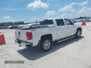 ✅ 2018 Chevrolet Silverado 1500 LTZ • VIN: 3GCUKSEC3JG257256 • Lot: 42608522. Wystawiony na IAAI z przebiegiem 120 212 mil. Bezpłatny archiwum sprzedaży aukcyjnych z USA i szczegółowy raport historii pojazdu na DreamBid. Zdjęcie 4.
