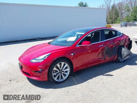 ✅ 2018 Tesla Model 3 Long Range Battery • VIN: 5YJ3E1EB3JF087779 • Lot: 42134749. Wystawiony na IAAI z przebiegiem 21 529 mil. Bezpłatny archiwum sprzedaży aukcyjnych z USA i szczegółowy raport historii pojazdu na DreamBid. Zdjęcie 20.
