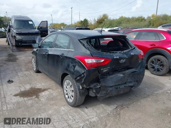 ✅ 2016 Hyundai Elantra • VIN: KMHD35LH5GU287065 • Lot: 43445732. Listed on IAAI with 89,801 mi. Free auction sales archive from the USA and detailed vehicle history report at DreamBid. Image 3.