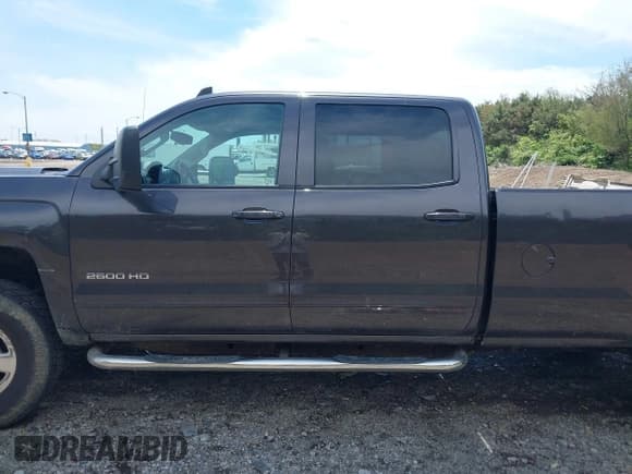 ✅ 2015 Chevrolet Silverado 2500HD LT • VIN: 1GC1KVE82FF572185 • Lot: 42207194. Listed on IAAI with 245,109 mi. Free auction sales archive from the USA and detailed vehicle history report at DreamBid. Image 15.