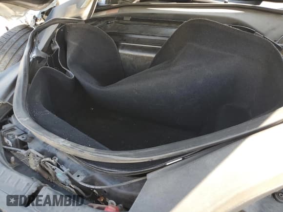 ✅ 2014 Tesla Model S P85D • VIN: 5YJSA1H27EFP65474 • Lot: 68551265. Listed on Copart with 182,377 mi. Free auction sales archive from the USA and detailed vehicle history report at DreamBid. Image 11.