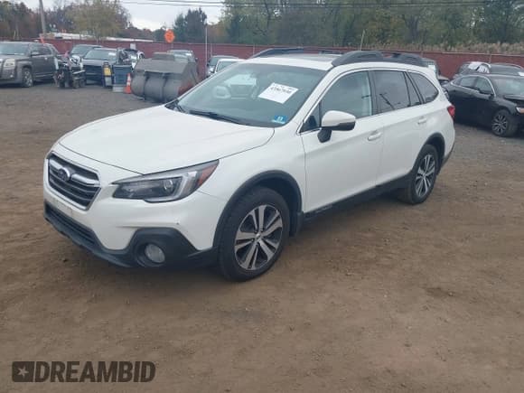✅ 2018 Subaru Outback Limited • VIN: 4S4BSENC1J3358349 • Lot: 43567930. Listed on IAAI with 100,189 mi. Free auction sales archive from the USA and detailed vehicle history report at DreamBid. Image 18.