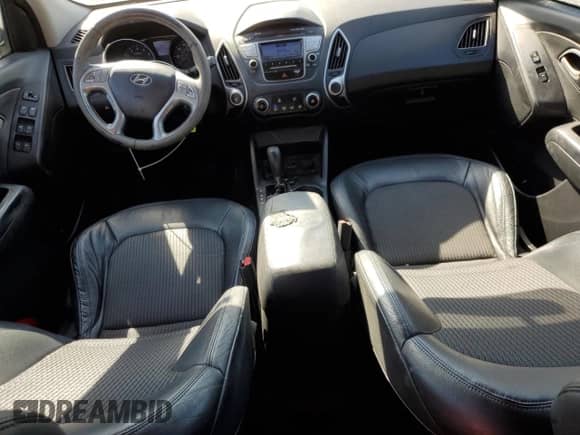 2011 Hyundai Tucson Limited z VIN KM8JU3AC1BU211363, wystawiony jako Copart lot #70097174 z przebiegiem 149 081 mil mil oraz Czysty tytuł • Clean title. Historia ofert i sprzedaży dostępna na DreamBid. Obrazek 8.