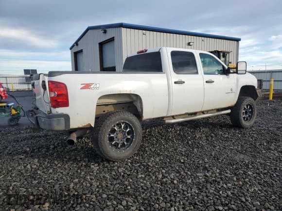 ✅ 2009 Chevrolet Silverado 2500HD LT • VIN: 1GCHK53669F186597 • Lot: 92491505. Listed on Copart with 312,259 mi. Free auction sales archive from the USA and detailed vehicle history report at DreamBid. Image 3.