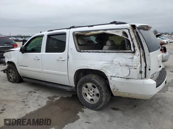 ✅ 2008 Chevrolet Suburban LTZ • VIN: 3GNFC16J58G313471 • Lot: 46770114. Wystawiony na Copart z przebiegiem 251 801 mil. Bezpłatny archiwum sprzedaży aukcyjnych z USA i szczegółowy raport historii pojazdu na DreamBid. Zdjęcie 2.
