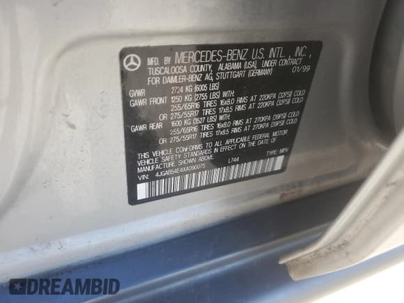 ✅ 1999 Mercedes-Benz M 320/430/500 • VIN: 4JGAB54E4XA090075 • Lot: 84210105. Wystawiony na Copart z przebiegiem 258 837 mil. Bezpłatny archiwum sprzedaży aukcyjnych z USA i szczegółowy raport historii pojazdu na DreamBid. Zdjęcie 12.