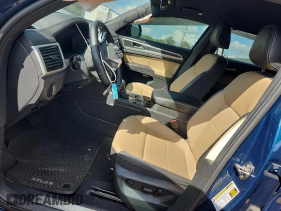 ✅ 2023 Volkswagen Atlas SE • VIN: 1V2WE2CA5PC216512 • Лот: 81931395. Опубликован ранее на Copart с пробегом 34 695 миль. Бесплатный доступ к архиву аукционных продаж из США и подробный отчёт об истории автомобиля на DreamBid. Изображение 7.