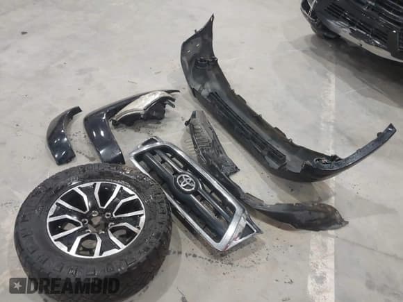 ✅ 2007 Toyota Tacoma PreRunner • VIN: 3TMJU62N77M048543 • Lot: 43573059. Wystawiony na IAAI z przebiegiem 120 952 mil. Bezpłatny archiwum sprzedaży aukcyjnych z USA i szczegółowy raport historii pojazdu na DreamBid. Zdjęcie 12.