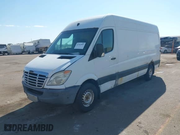 ✅ 2007 Freightliner Sprinter • VIN: WDYPE845175163519 • Lot: 43361083. Wystawiony na IAAI z przebiegiem Nie podano. Bezpłatny archiwum sprzedaży aukcyjnych z USA i szczegółowy raport historii pojazdu na DreamBid. Zdjęcie 16.